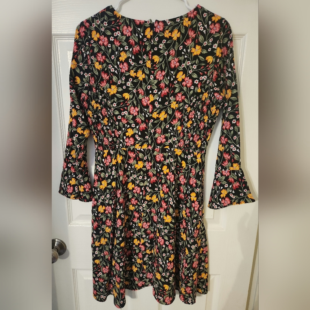 Old Navy Women's Fit and Flare Long Sleeve Crew Neck Dress Black Floral Size S - Picture 2 of 7